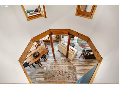 Entry Way - 87121 Kellmore St, Eugene, OR 97402 photo 5 of 5
