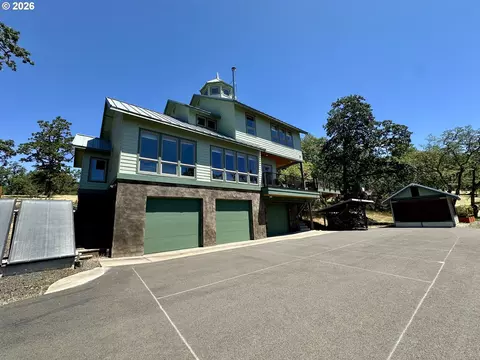 Exterior - 87121 Kellmore St, Eugene, OR 97402 photo 2 of 13