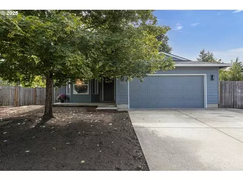 1065 SW View Crest Dr, Dundee, OR 97115