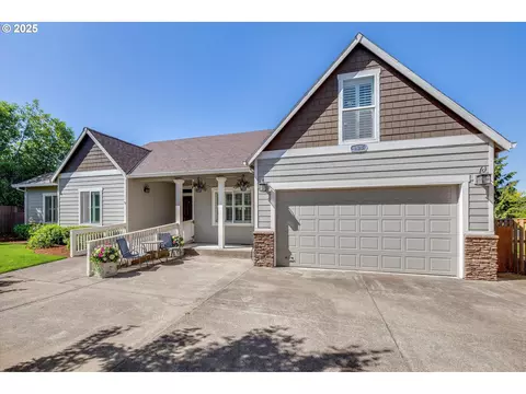125 Telford Rd, Oregon City, OR 97045