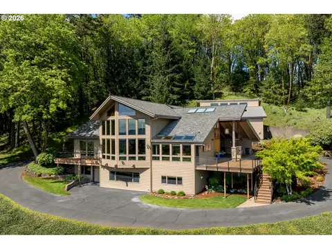 4255 Eola Dr NW, Salem, OR 97304