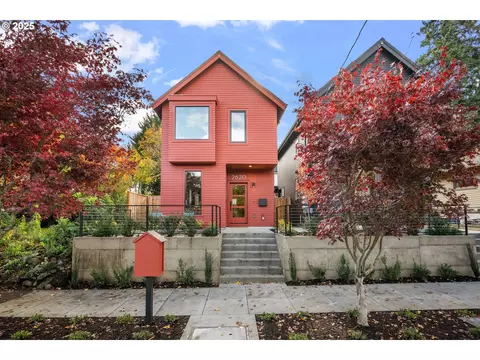 2620 N Kilpatrick St, Portland, OR 97217