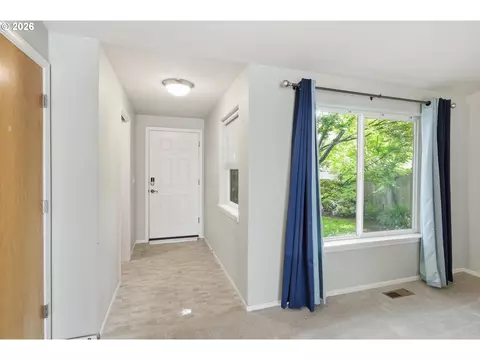 Entry Way - 1348 Manzana St, Eugene, OR 97404 photo 1 of 2