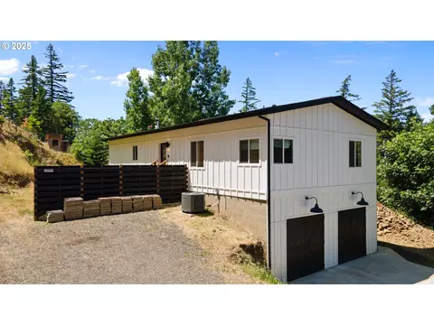 714 Hwy 141, Husum, WA 98623