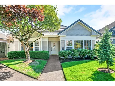 1705 Lake Shore Dr, Eugene, OR 97408