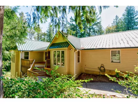 19380 S Nelson Ln, Oregon City, OR 97045