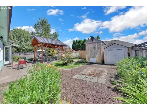 Exterior - 5930 St Helena St, Eugene, OR 97402 photo 4 of 5