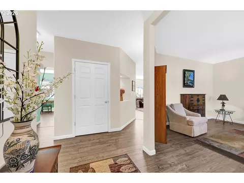 Entry Way - 5930 St Helena St, Eugene, OR 97402 photo 1 of 3