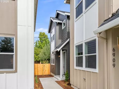 6911 N Bank St, Portland, OR 97203