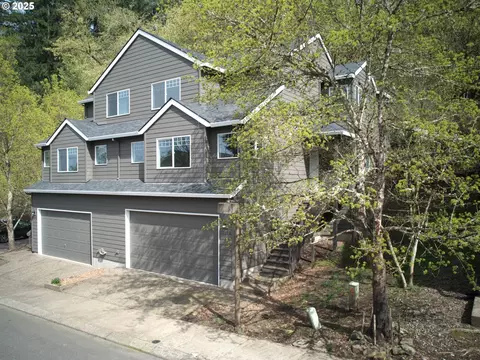 13190 SW Hidden Creek Pl #12, Portland, OR 97223
