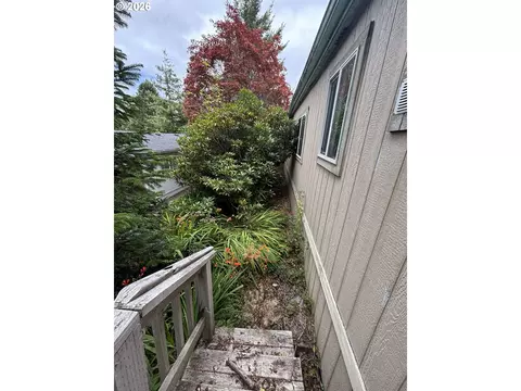 Exterior - 331 Hillside Loop, Seaside, OR 97138 photo 6 of 8