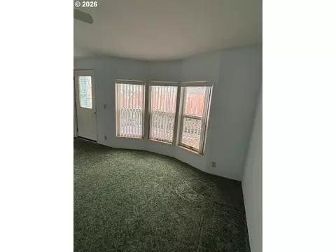 Living - 331 Hillside Loop, Seaside, OR 97138 photo 3 of 5