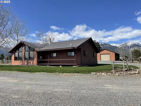45083 Whitetail Ln, Baker City, OR 97814