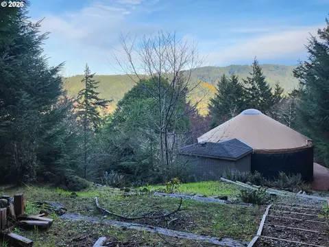Hensley Hill Rd, Port Orford, OR 97465