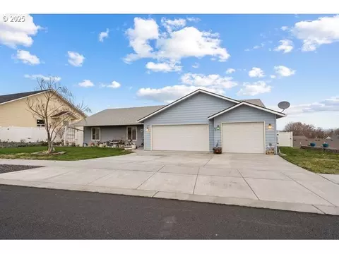 114 SW Desert Sky Dr, Hermiston, OR 97838