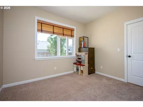 Bedroom - 467 E Johnson St, Carlton, OR 97111 photo 7 of 8
