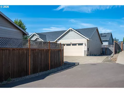 Exterior - 467 E Johnson St, Carlton, OR 97111 photo 3 of 10