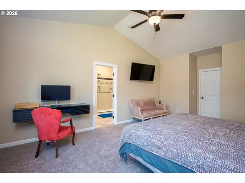 Bedroom - 467 E Johnson St, Carlton, OR 97111 photo 3 of 8