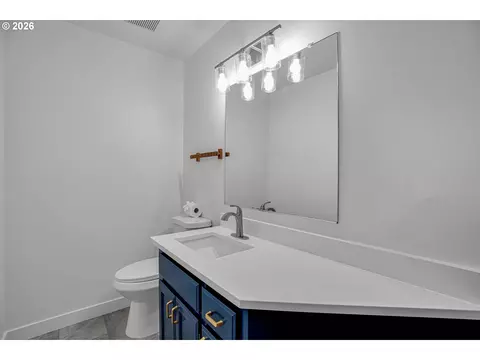 Bath - 1510 NW Towle Ter, Gresham, OR 97030 photo 2 of 5