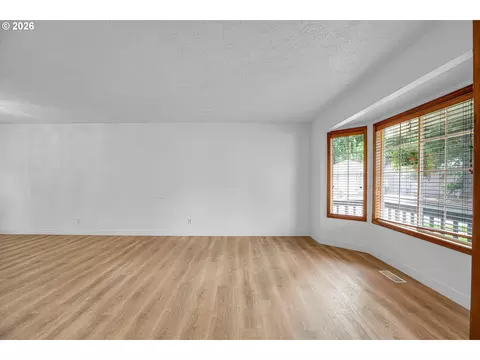 Living - 1510 NW Towle Ter, Gresham, OR 97030 photo 1 of 6