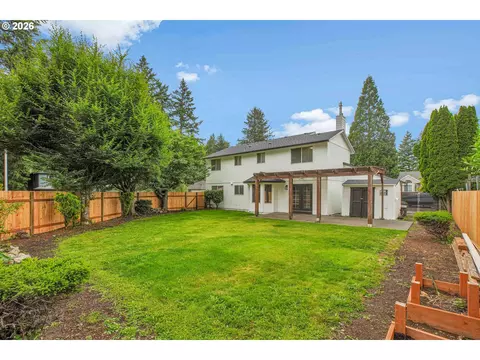 Exterior - 1510 NW Towle Ter, Gresham, OR 97030 photo 6 of 10