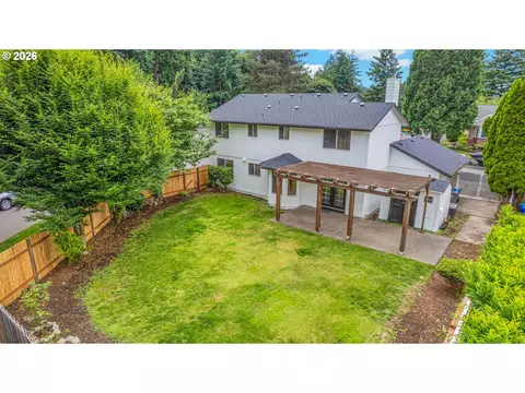 Exterior - 1510 NW Towle Ter, Gresham, OR 97030 photo 8 of 10