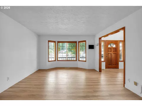 Living - 1510 NW Towle Ter, Gresham, OR 97030 photo 2 of 6