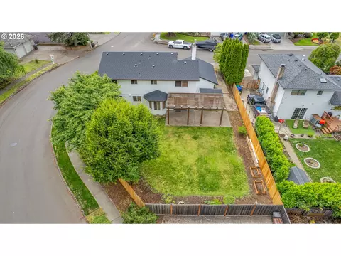 View/Area - 1510 NW Towle Ter, Gresham, OR 97030 photo 2 of 4