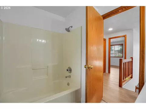 Bath - 1510 NW Towle Ter, Gresham, OR 97030 photo 3 of 5
