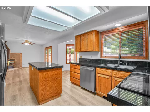 Kitchen - 1510 NW Towle Ter, Gresham, OR 97030 photo 1 of 6