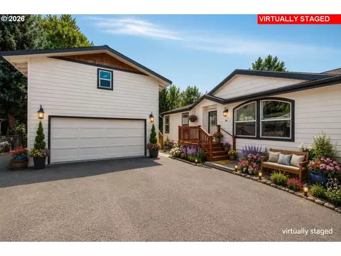 8619 NE 20th St, Vancouver, WA 98664