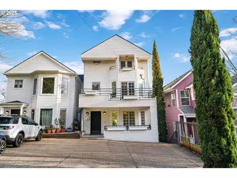 1641 SW Montgomery St, Portland, OR 97201