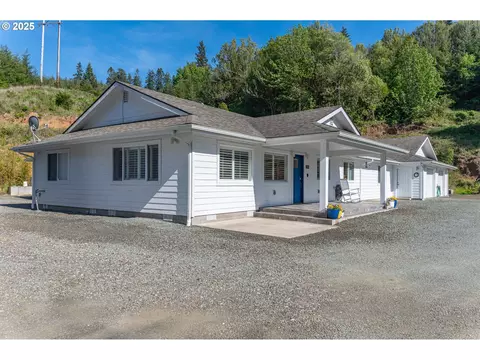 94760 Quiet Valley Ln, Myrtle Point, OR 97458
