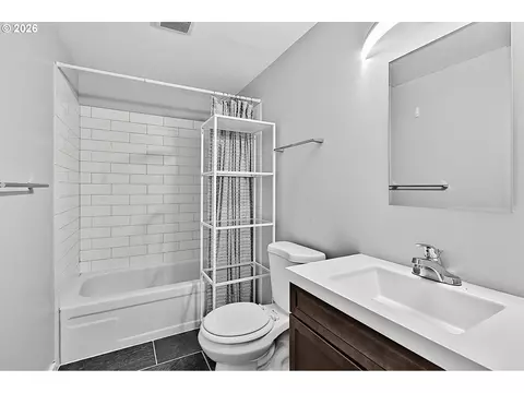 Bath - 945 Madison St, Eugene, OR 97402 photo 1 of 3