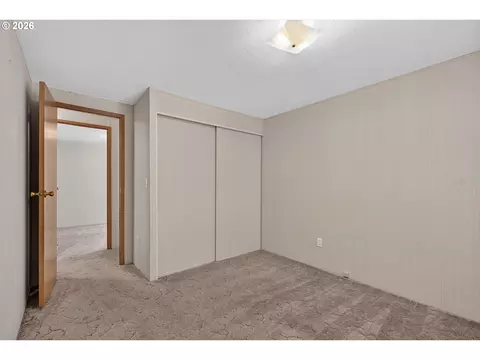 Bedroom - 105 E Mt View Est, Sumpter, OR 97877 photo 3 of 4