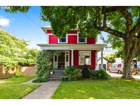 2003 NE Halsey St, Portland, OR 97232