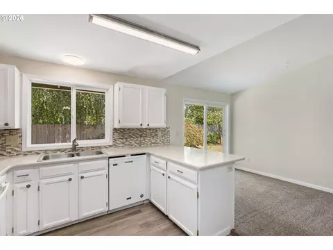 Kitchen - 1480 S Alpine St, Cornelius, OR 97113 photo 5 of 5