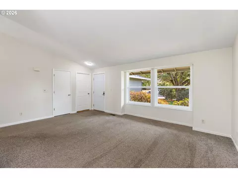 Living - 1480 S Alpine St, Cornelius, OR 97113 photo 2 of 5