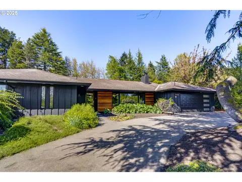 4001 SW Jerald Ct, Portland, OR 97221