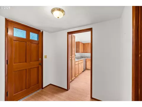 Entry Way - 1572 Happy Ln, Eugene, OR 97401 photo 1 of 3