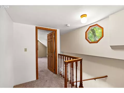 Entry Way - 1572 Happy Ln, Eugene, OR 97401 photo 3 of 3