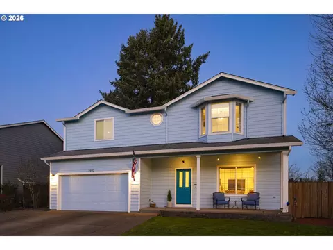 2922 Walnut Ct, Hubbard, OR 97032