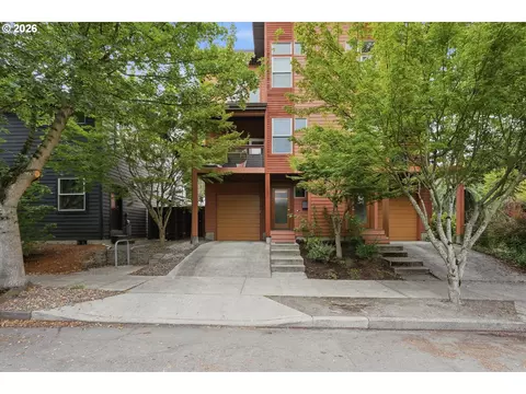 1051 N Fremont St, Portland, OR 97227