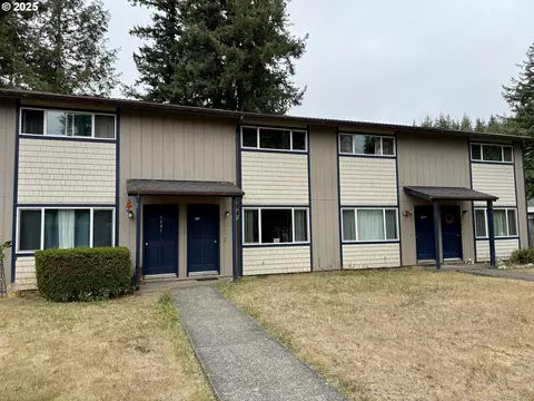 1599 N Hemlock St, Coquille, OR 97423
