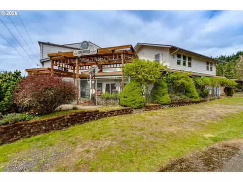 4825148247 E Commercial St, Oakridge, OR 97463