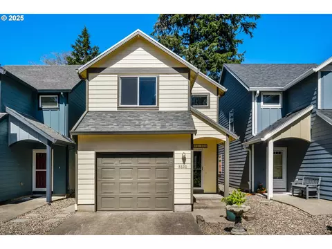 8620 S Hollyhock St, Rockaway Beach, OR 97136