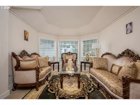 Living - 5435 SE Old Woods Loop, Gresham, OR 97080 photo 1 of 5