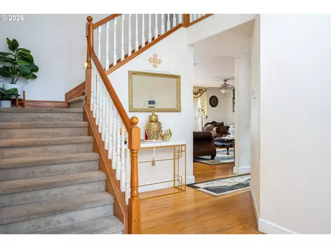 Entry Way - 5435 SE Old Woods Loop, Gresham, OR 97080 photo 1 of 1