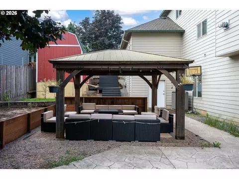 Exterior - 5435 SE Old Woods Loop, Gresham, OR 97080 photo 6 of 15