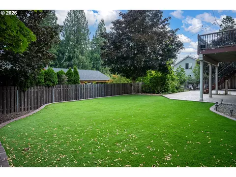 Exterior - 5435 SE Old Woods Loop, Gresham, OR 97080 photo 10 of 15
